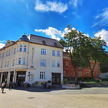 Hotel Domus Collis Gyor Exterior photo